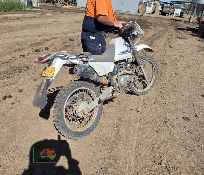 Suzuki DR 200 Trojan - photo 6