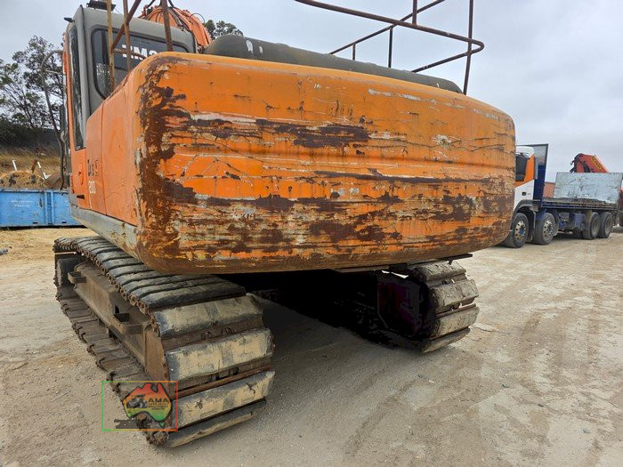 Hitachi ZX200 Excavator with Shear & Grab - photo 7