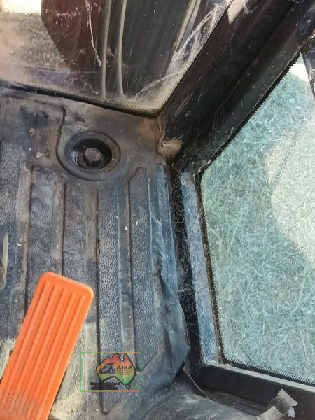 Case 5140 FEL Tractor - photo 16