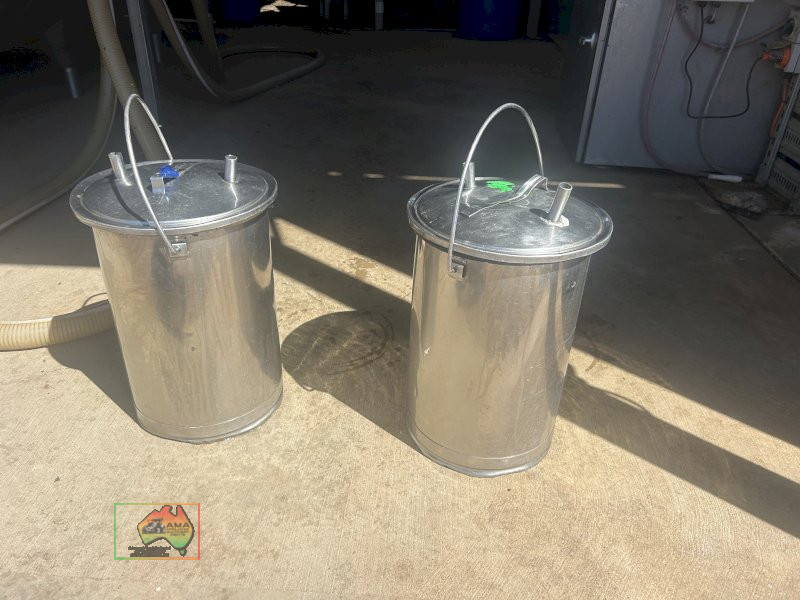 2 x stainless steel dairy test buckets