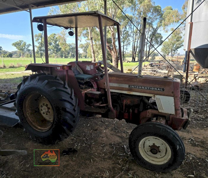IH-454 Tractor - photo 2