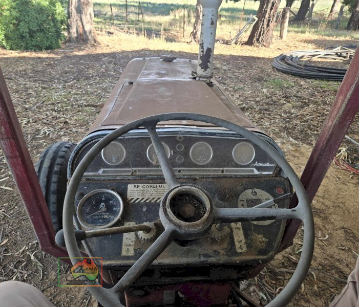 IH-454 Tractor - photo 8