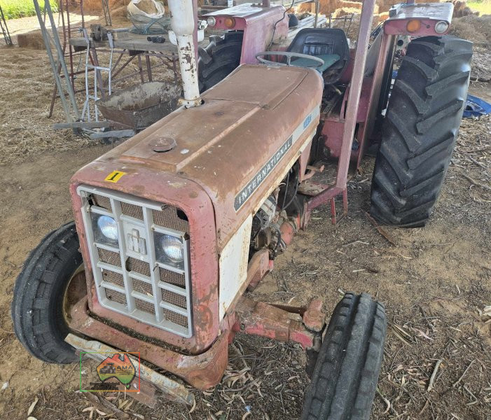 IH-454 Tractor - photo 4