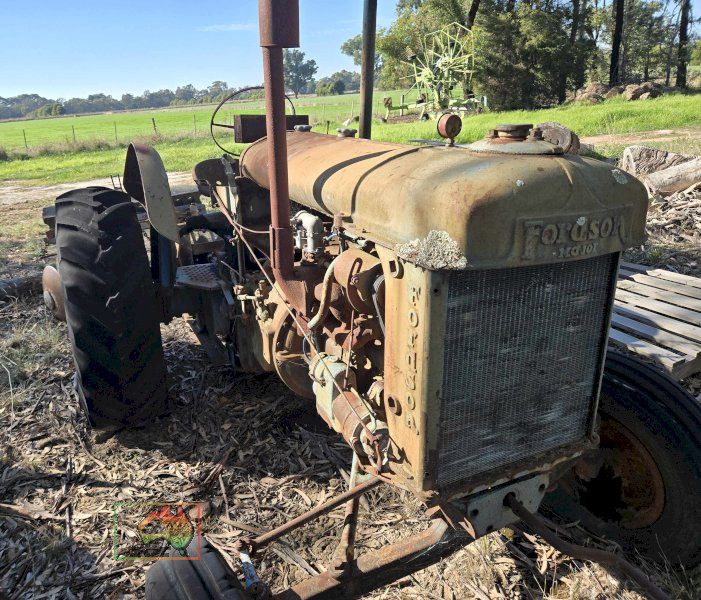 Fordson E27n Tractor - photo 2