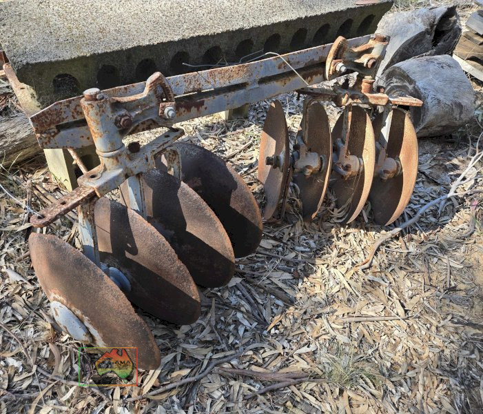 MF 8 Plate Disc Hiller/Drainer