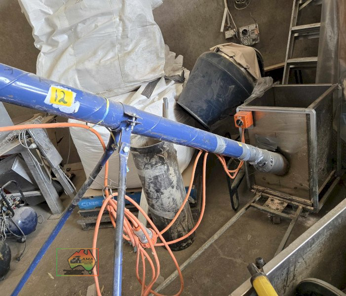 Pencil auger with hopper - photo 4