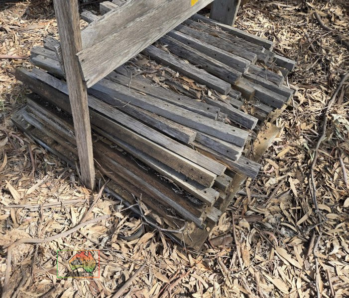 Hardwood Fence Droppers - photo 2