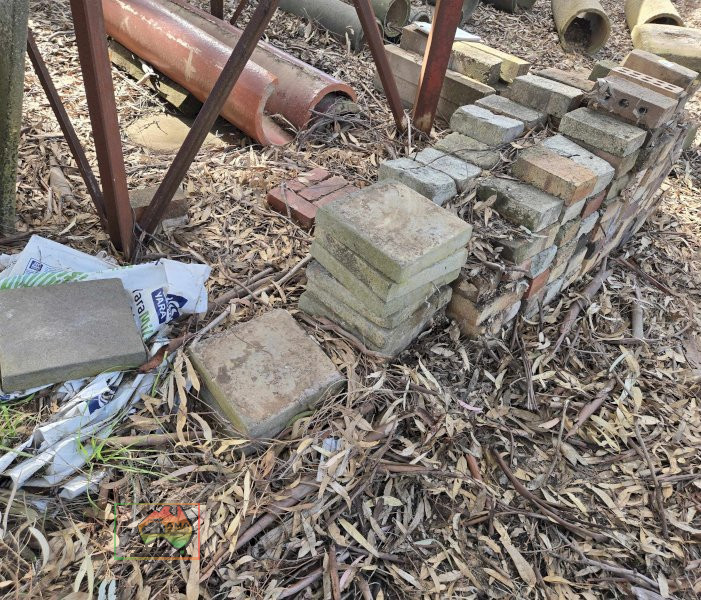 Assorted Bricks & Concrete Products - photo 5