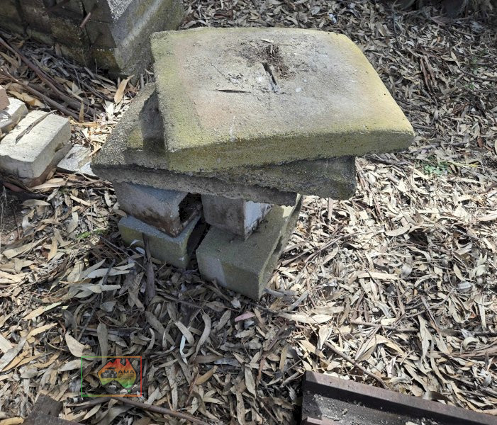 Assorted Bricks & Concrete Products - photo 4