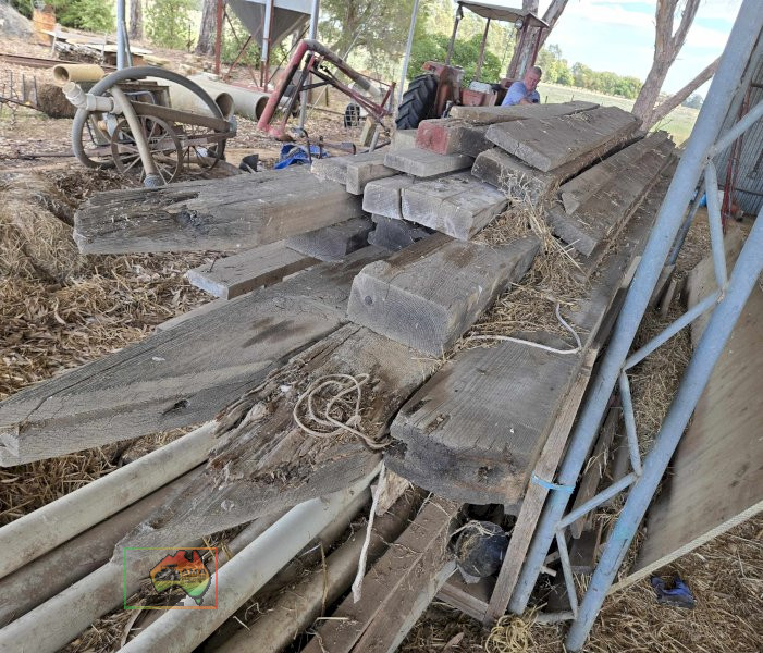 Large Pile of Solid Timber - photo 4