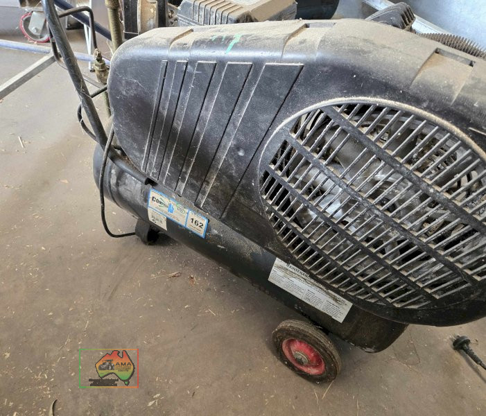 2.5HP Nu Power air compressor - photo 2