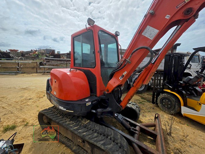 Kubota KX121-3 Excavator - photo 5