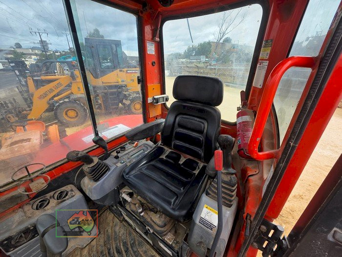 Kubota KX121-3 Excavator - photo 8