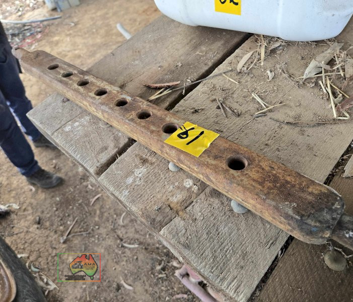 Cat-2 Tractor Bar