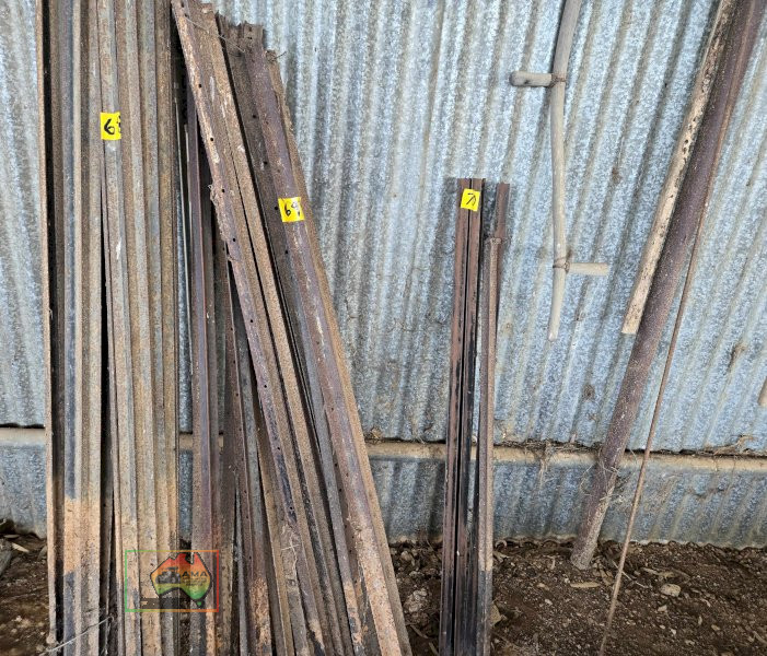 22x Used 5ft-6in (1.65m) Star Pickets - photo 2