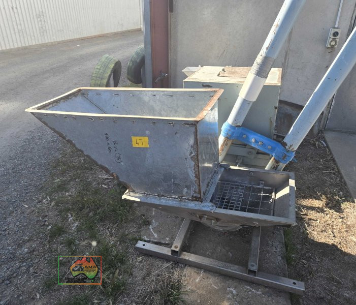 Floveyor grain elevator