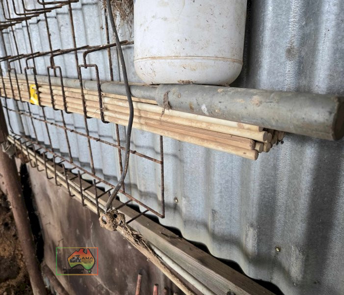 Fibreglass Electric Fence Posts, Rammer & Wire Clips - photo 3