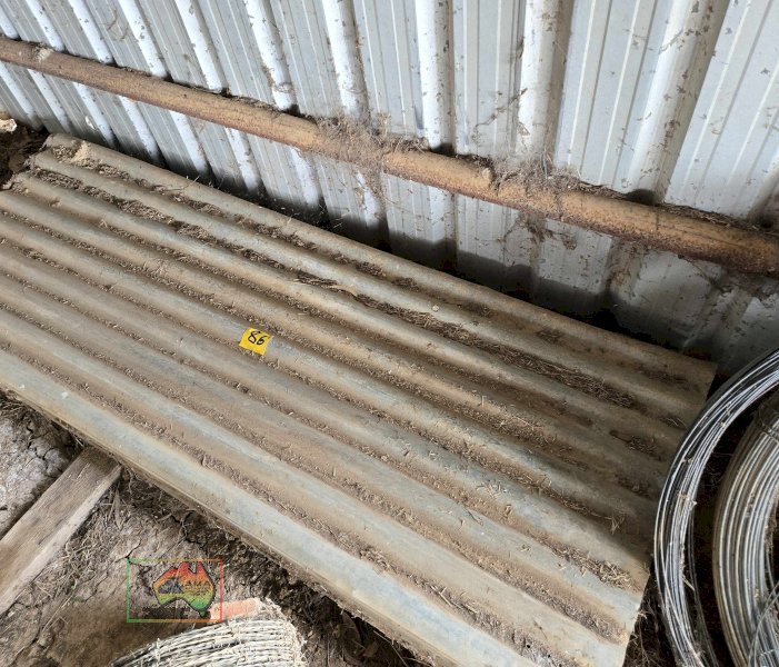 15x 6ft Sheets of Used Roofing Iron - photo 2