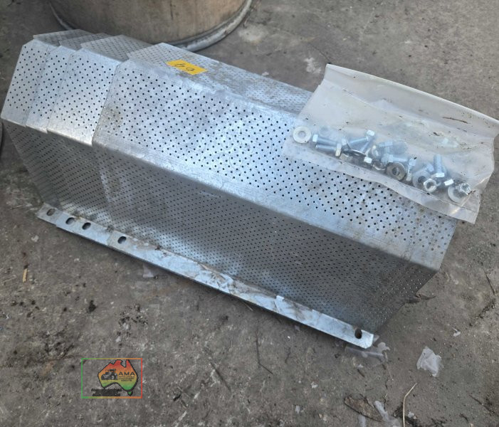 4 x Downfield Gravity separator screens