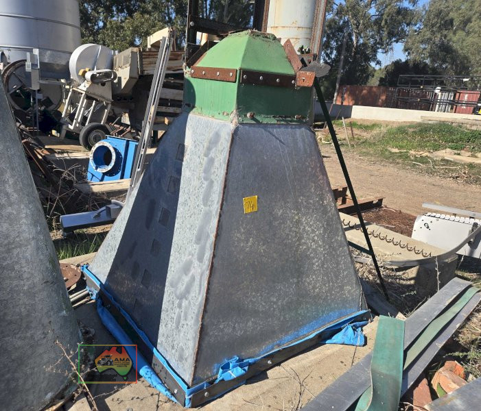 Grain hopper bin - photo 2