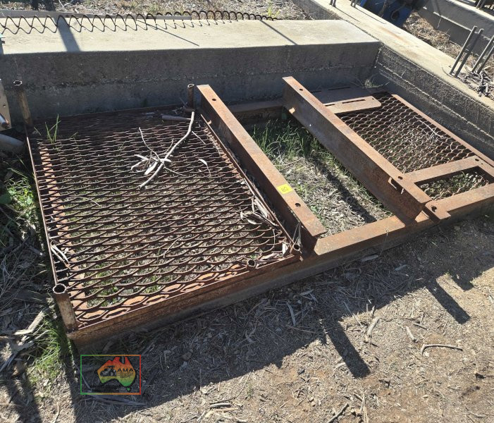 Heavy steel platform / mounting block (#78) - photo 3