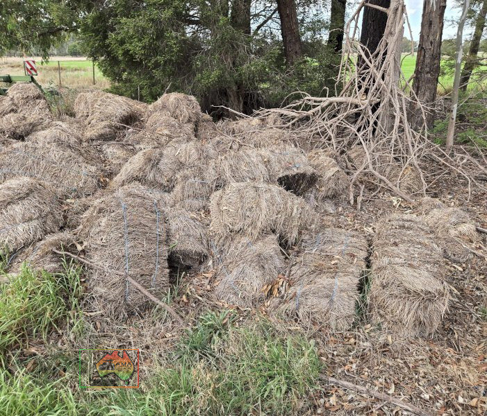 Garden Mulch Hay - photo 2