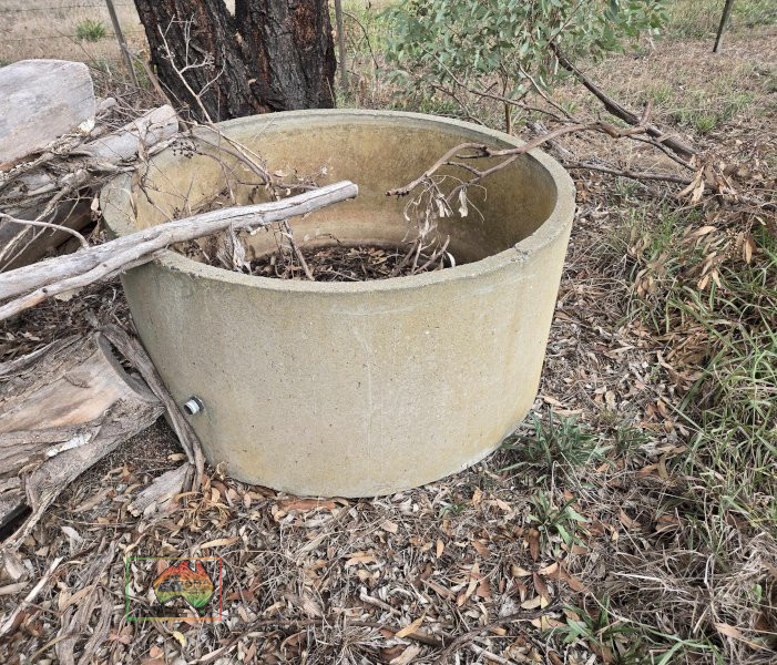 4ft Concrete Water Trough