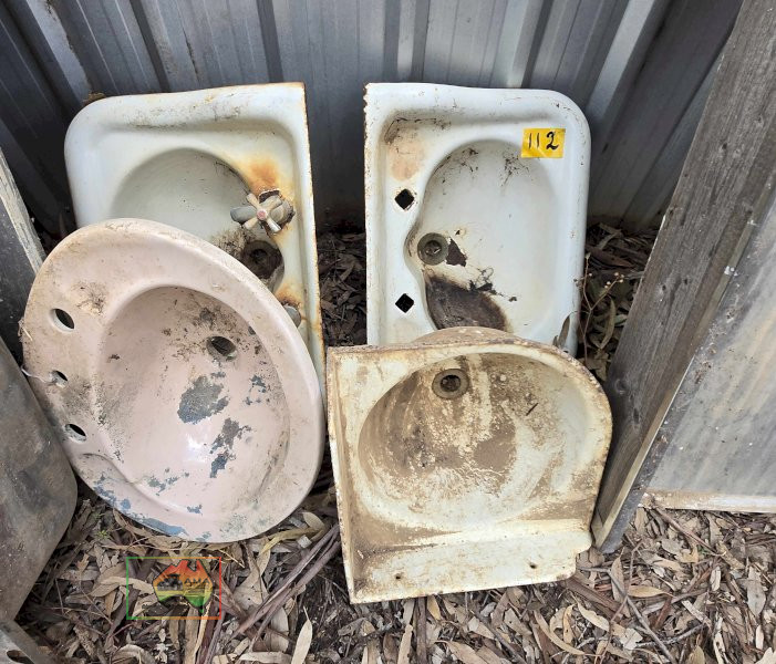 4x Bathroom Wash Basins