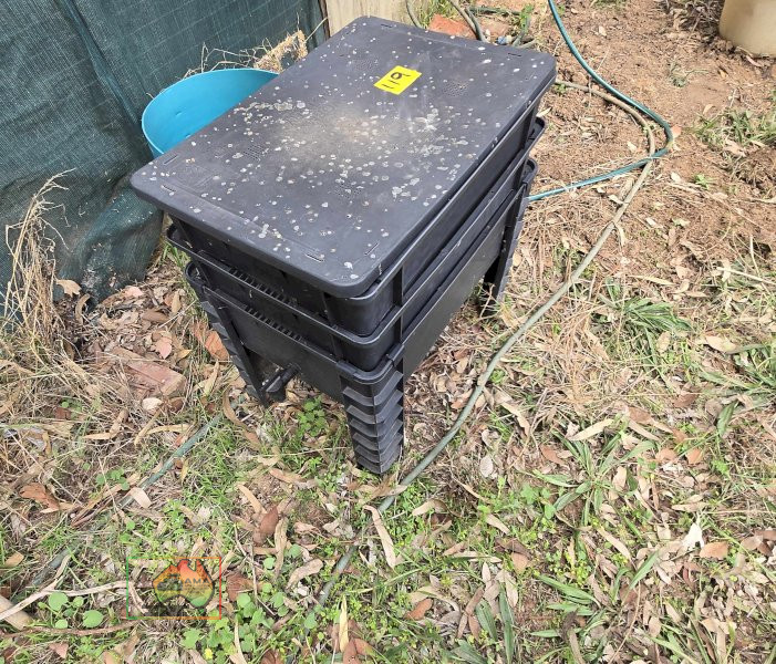 Compost Worm Farm - photo 2