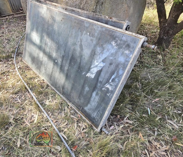 2x Solar Hot Water Panels - photo 3