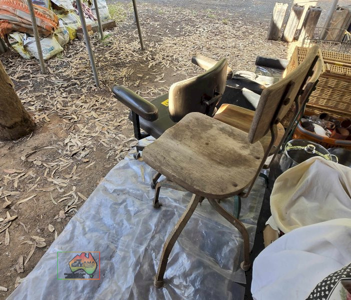 3x Antique Office Swivel Chairs - photo 2