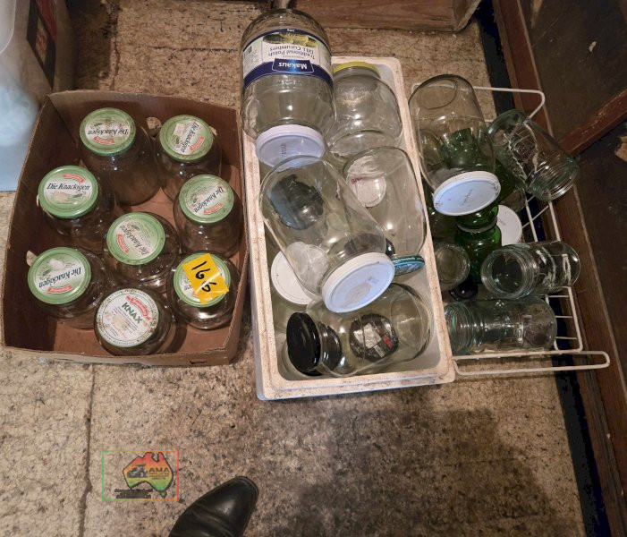 3x Boxes of Screw Top Jars - photo 2
