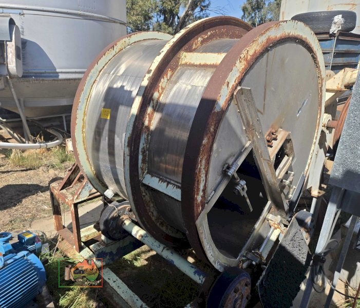 Stainless steel rotary tumbler with stand (#102)