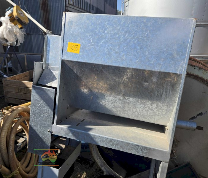 Variable speed dosing hopper - photo 5