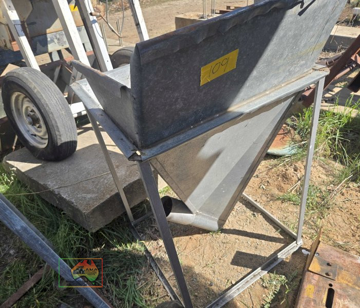 Grain hopper to suit 4" pencil auger - photo 4