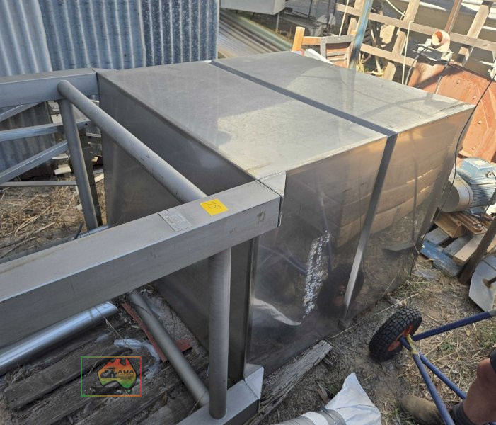 Large Stainless Steel Food‑Grade Wash Tank - Ex Arnott’s Snackfoods - photo 2