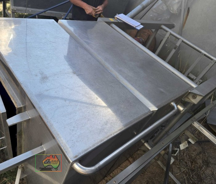 Large Stainless Steel Food‑Grade Wash Tank - Ex Arnott’s Snackfoods - photo 5