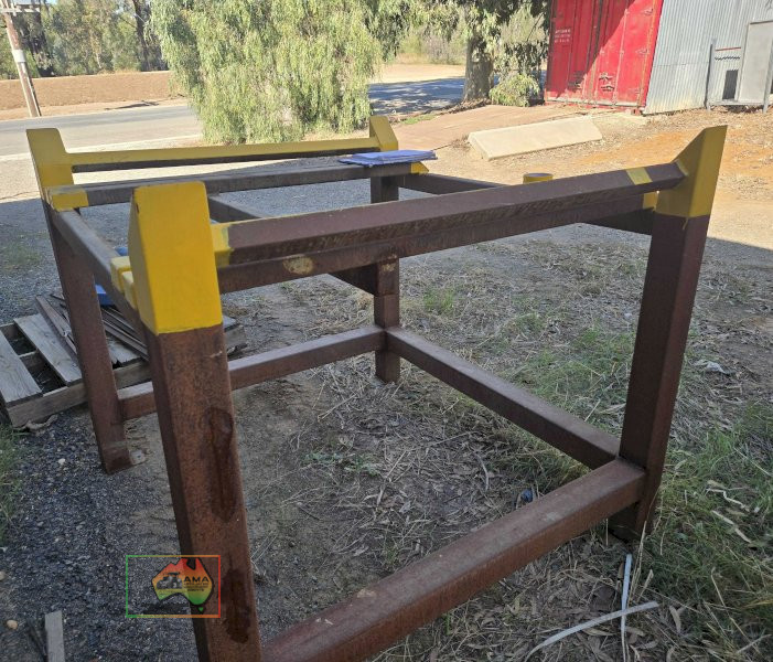 Heavy duty steel frame - photo 2