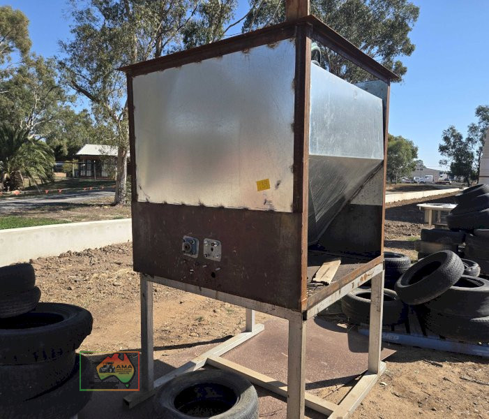 Industrial Grain / Food Feed Hopper with Internal Agitator - Heavy Duty - photo 5