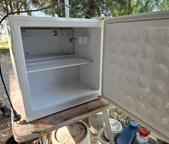 NEW Cydectin Bar Fridge - photo 5