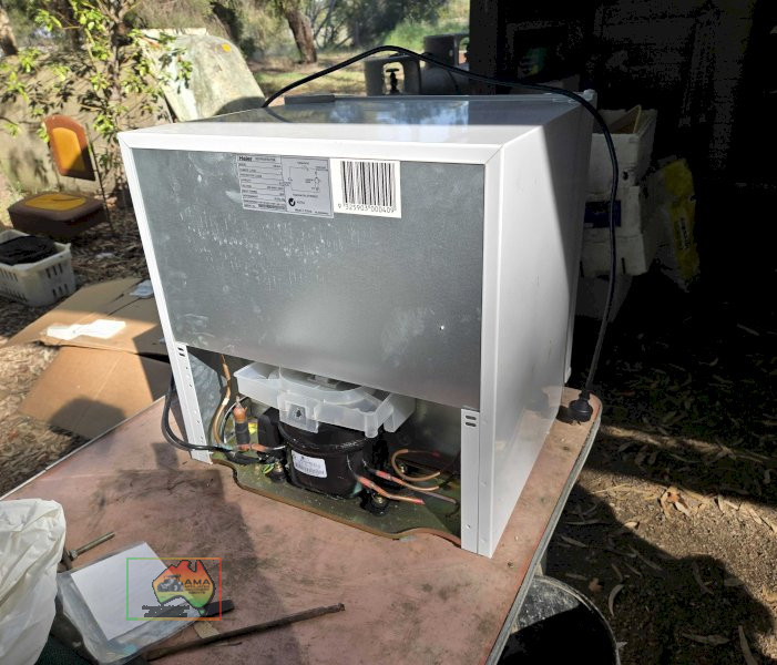 NEW Cydectin Bar Fridge - photo 4