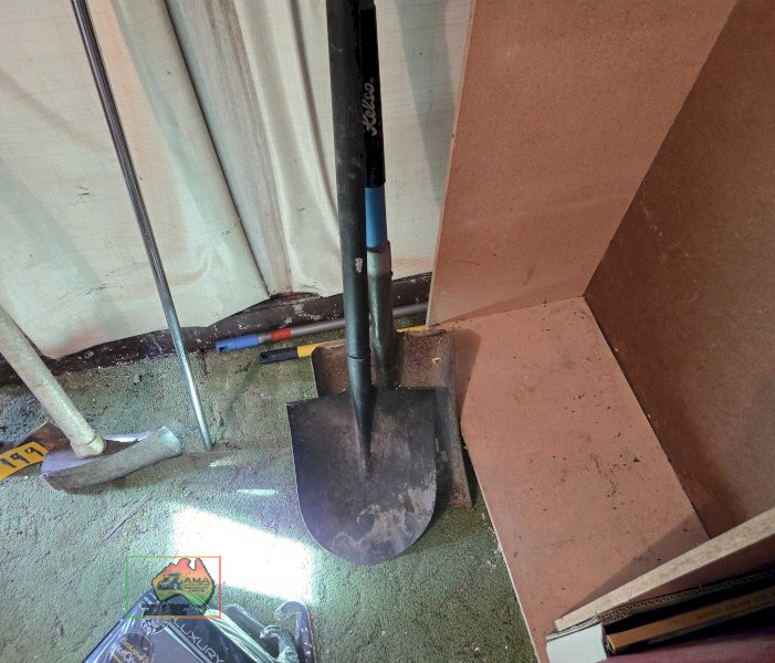 Spade & Shovel - photo 3