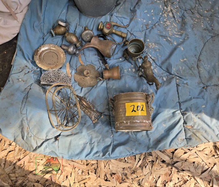 Galv. Bucket & Brass Ornaments - photo 2