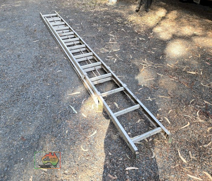 6m Alloy Extension Ladder - photo 2