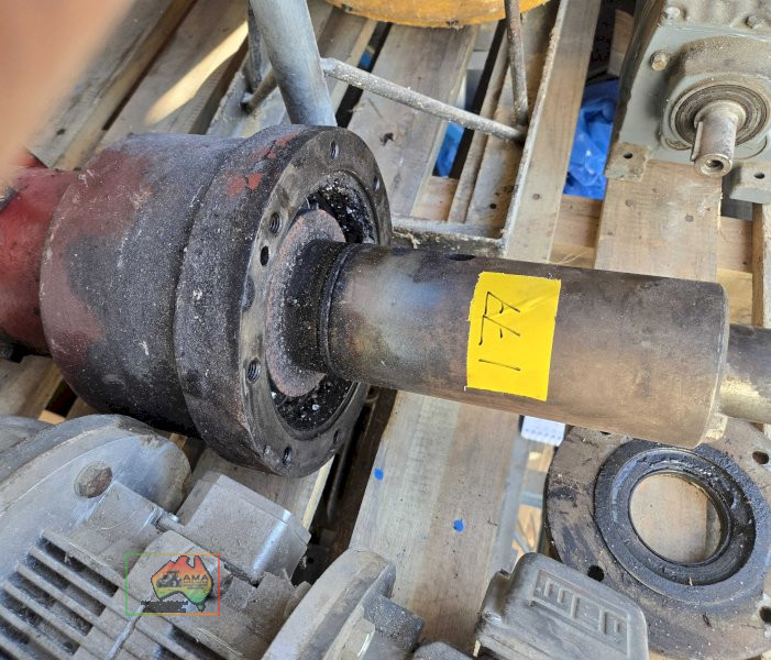 Large industrial shaft on twin tapered bearings - photo 3