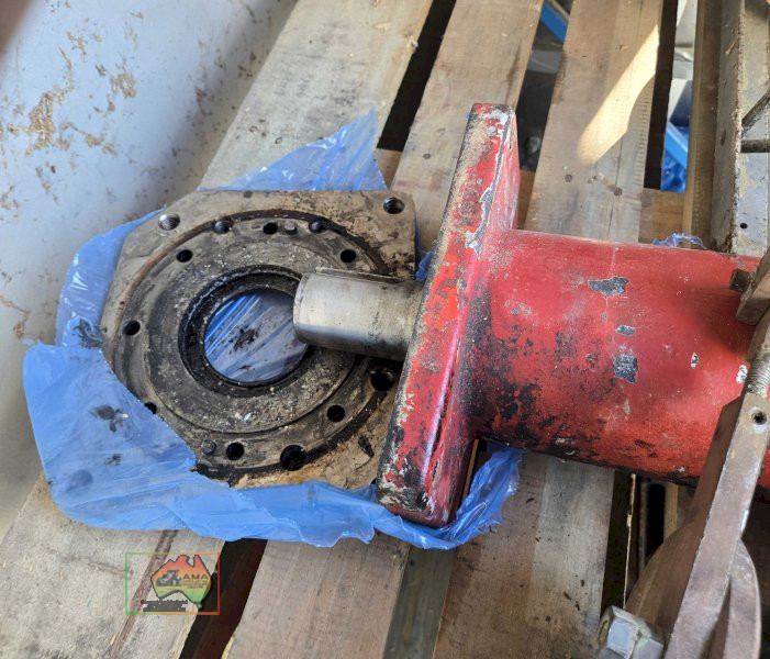 Large industrial shaft on twin tapered bearings - photo 2