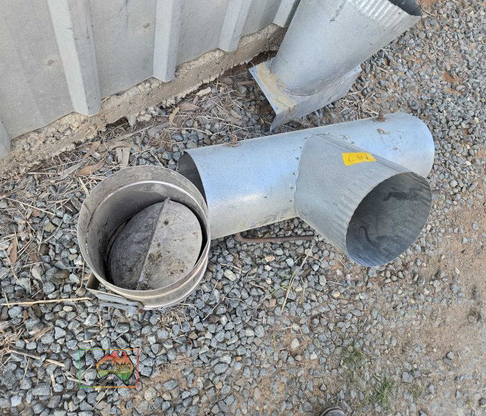 Assorted ducting pieces with butterfly valve - photo 1