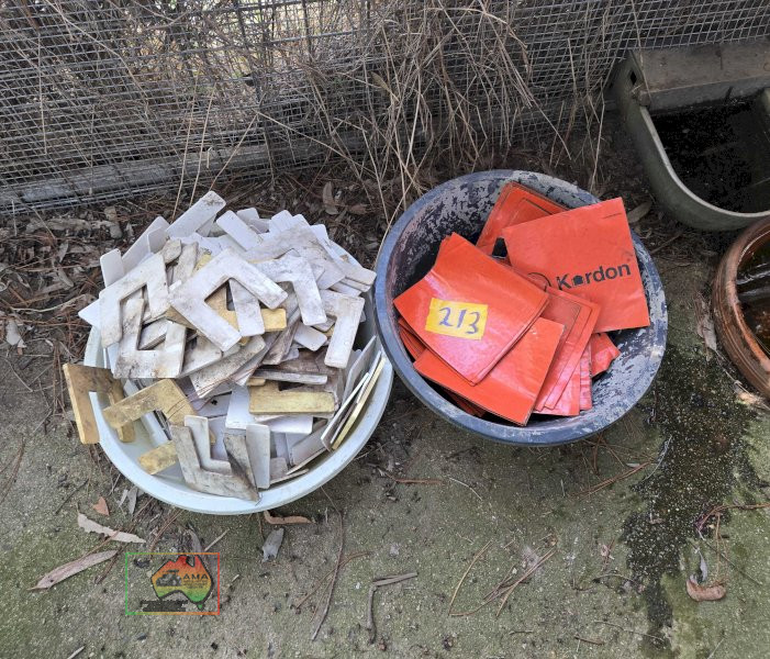 Re-stumping Packers & Ant Caps.