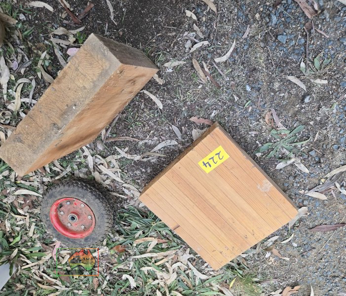 2x Heavy Timber Chopping Blocks - photo 3