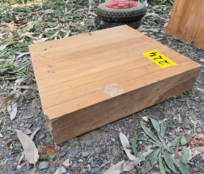 2x Heavy Timber Chopping Blocks - photo 5